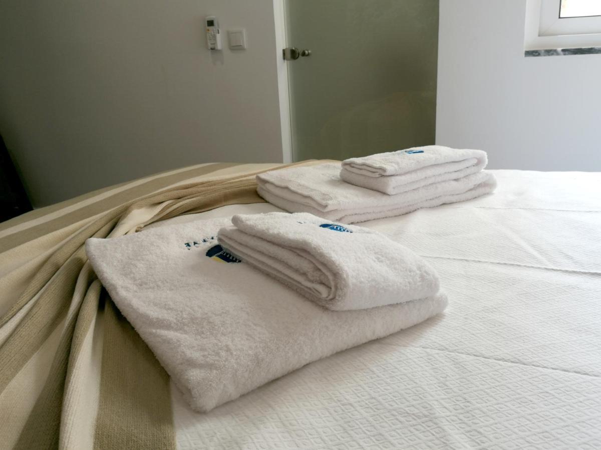 Suites Paradise Algarve Quarteira Ngoại thất bức ảnh